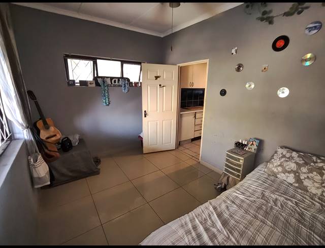 3 BEDROOM HOUSE FOR SALE IN ASHLEY